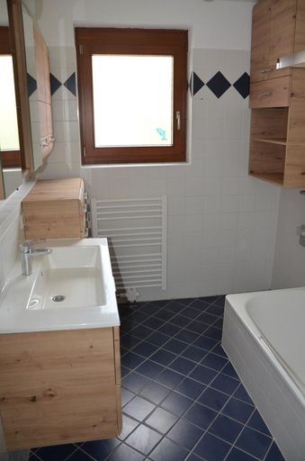 Badezimmer Ansicht 1