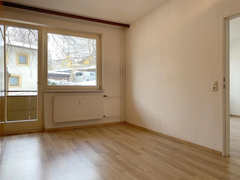 Schlafzimmer 1 mit Loggia