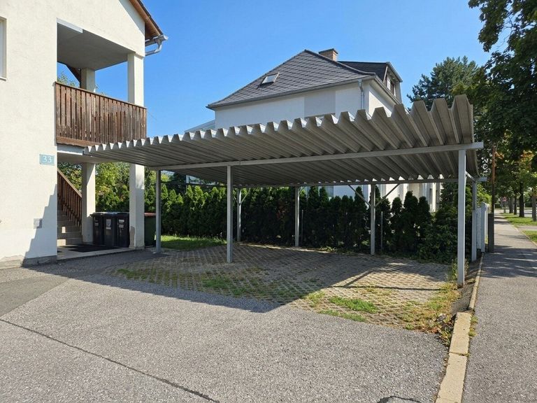 Carport, mittig zugeordnet