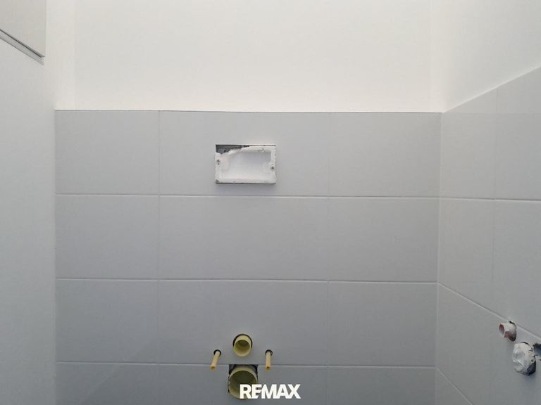 11 WC