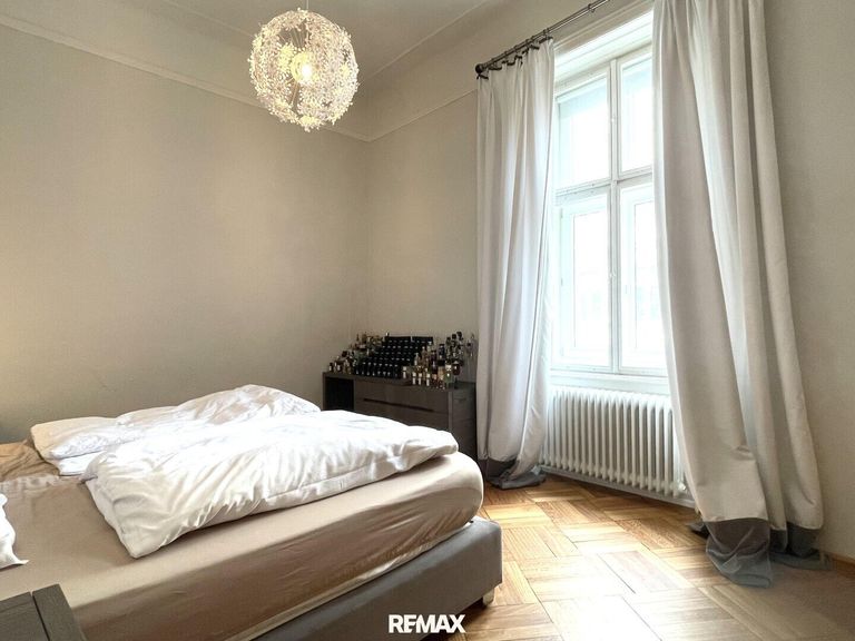 8 SCHLAFZIMMER