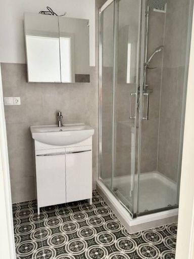 Bad + WC