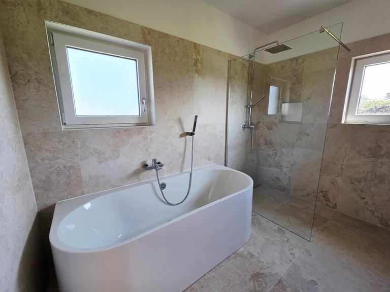 Badezimmer   Musterhaus