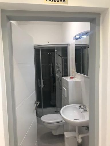 Badezimmer 2