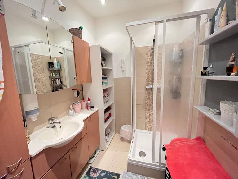 Wohnung 1 - Badezimmer