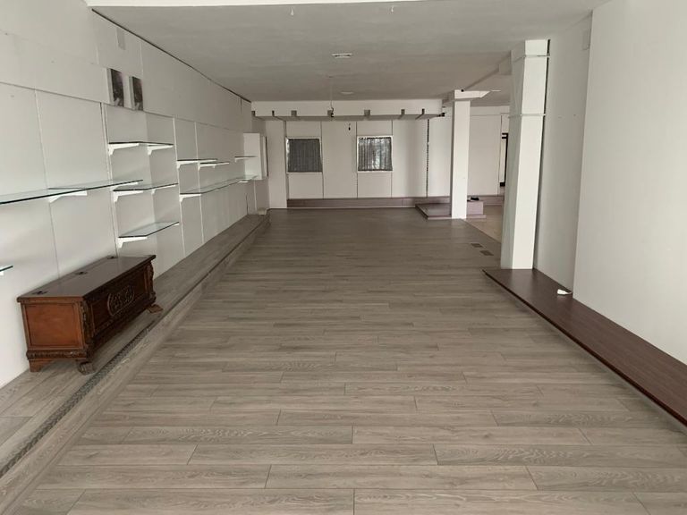 Geschäftslokal Blick nach hinten