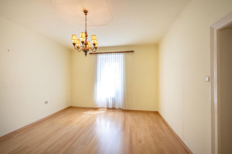 Esszimmer unrenovierter Teil