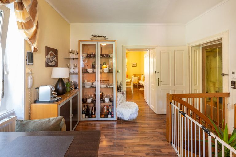 Wohnraum, Abgang Wohnzimmer