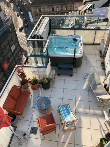 Terrasse mit Whirlpool