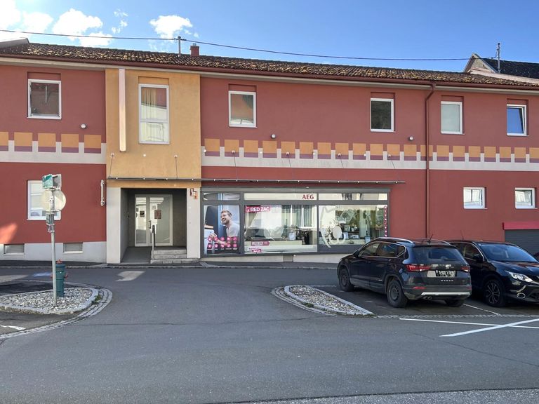 Wohn-/Geschäftshaus