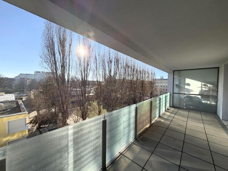 Außenfläche / Loggia