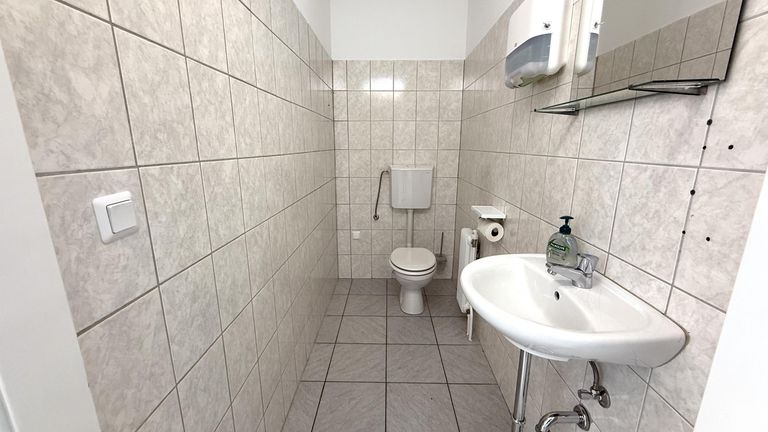 WC - behindertengerecht