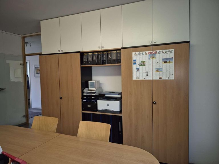 Büro  (1)