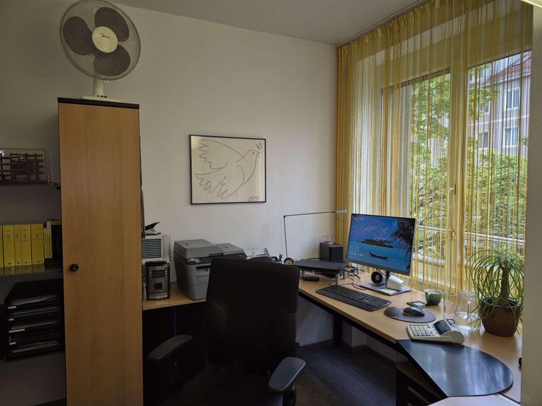 Büro  (2)