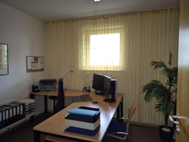 Büro  (3)