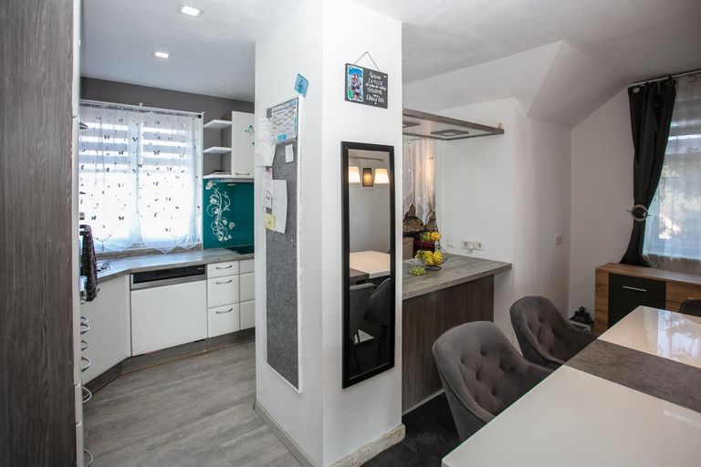 DG-Küche-Essbereich