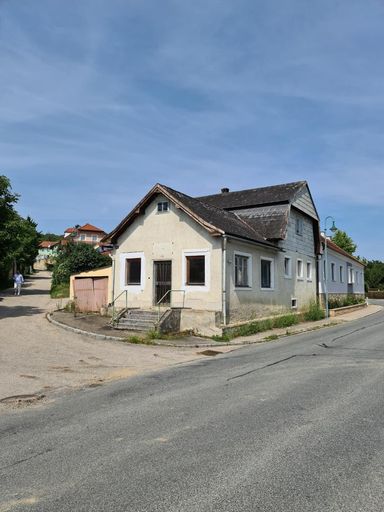 Straßenansicht