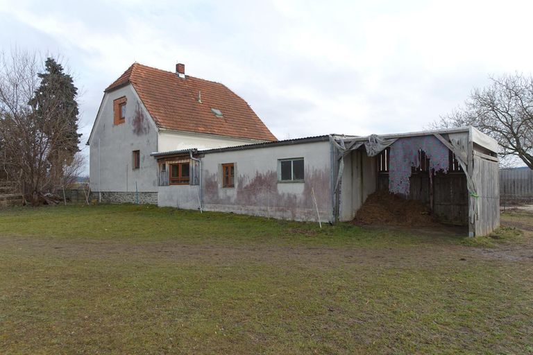 Unterstellplatz 1