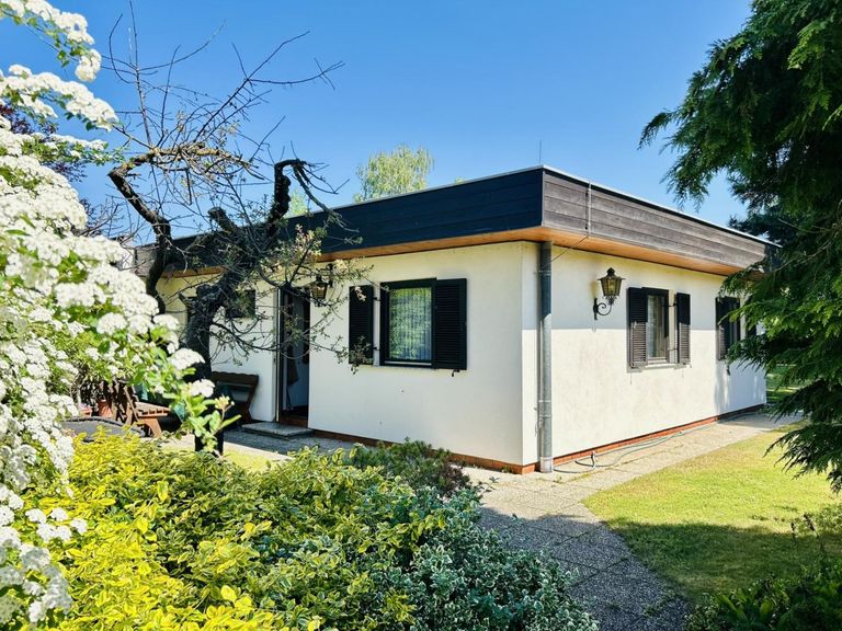 4 Haus Straßenseite