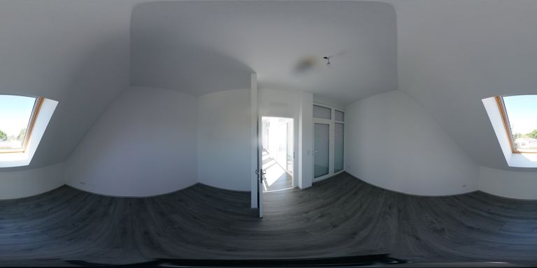 R0011004