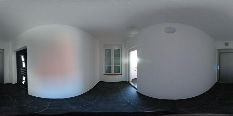 R0010979