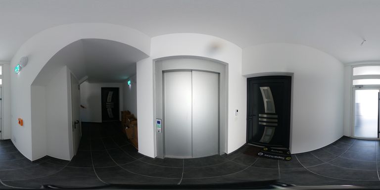 R0010977