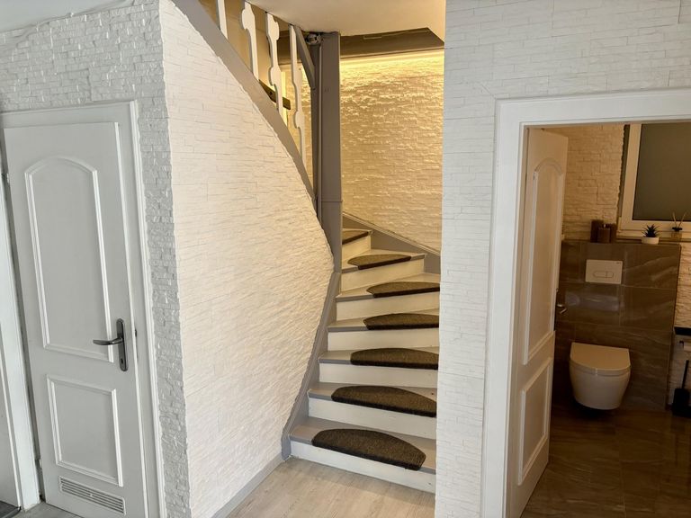 08 Stiegenaufgang Haus 1