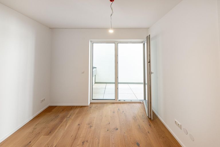 Schlafzimmer mit Terrassenausgang