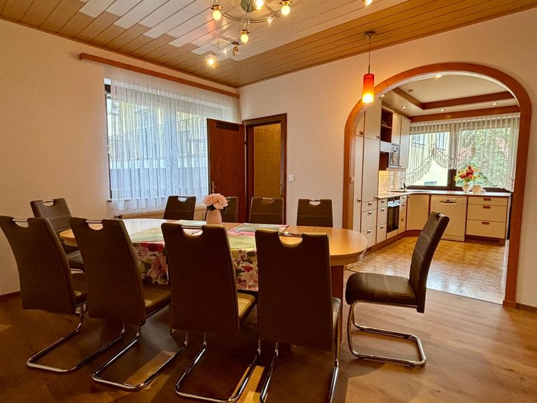 Großzügiger Essbereich