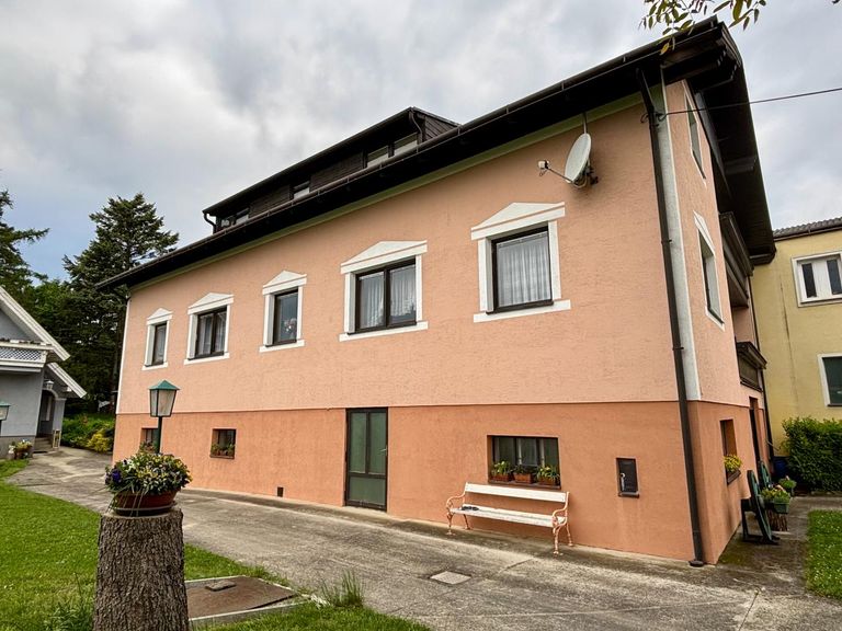 Ansicht Haus Wohnung im 1. Stock