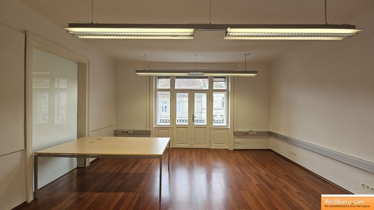 Raum 1 mit Freifläche