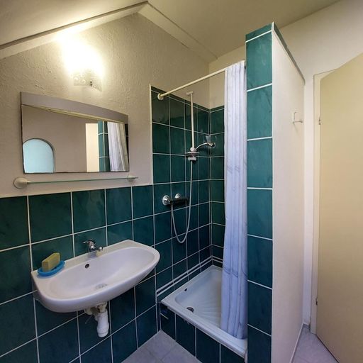 Wohnung 3 Badezimmer mit Dusche