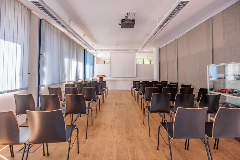 Büro oder Veranstaltungssaal