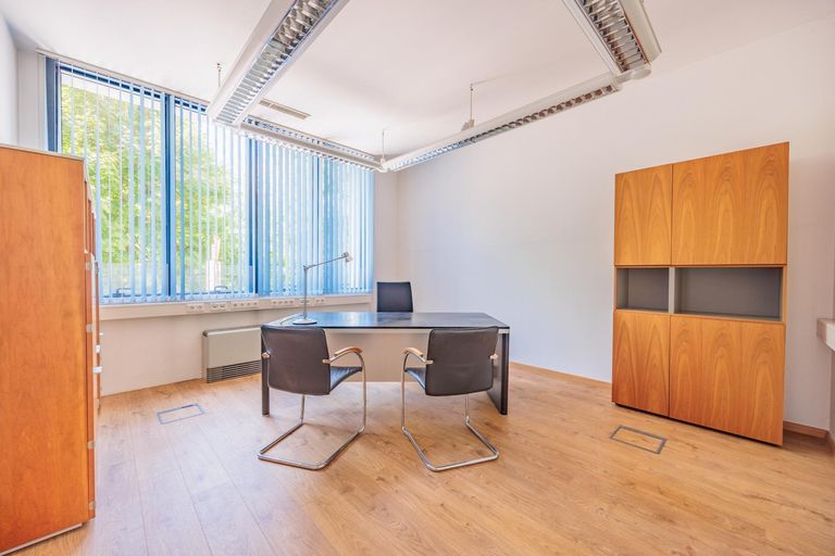 Büro