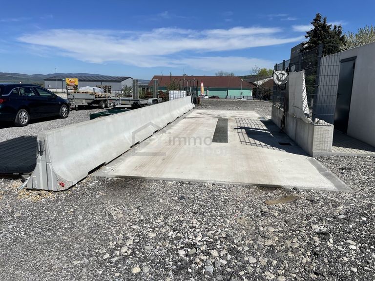 LKW und PKW Waschplatz