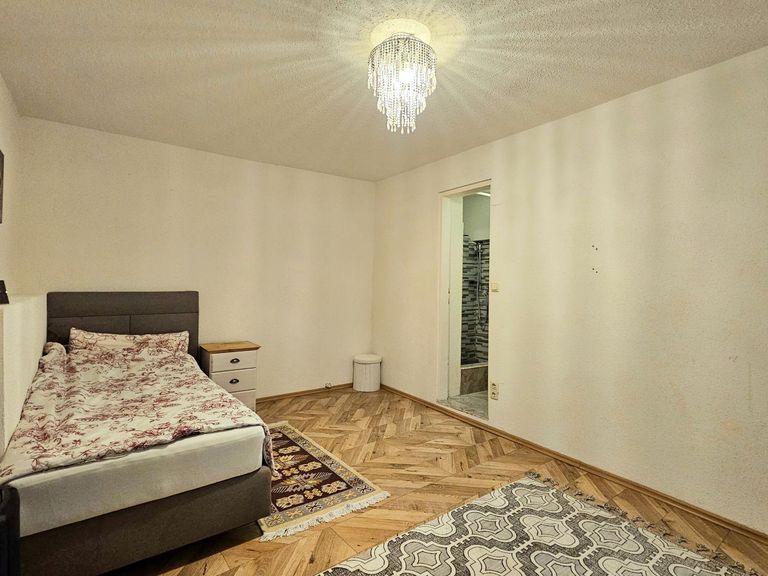 Schlafzimmer 3 mit Bad_EG