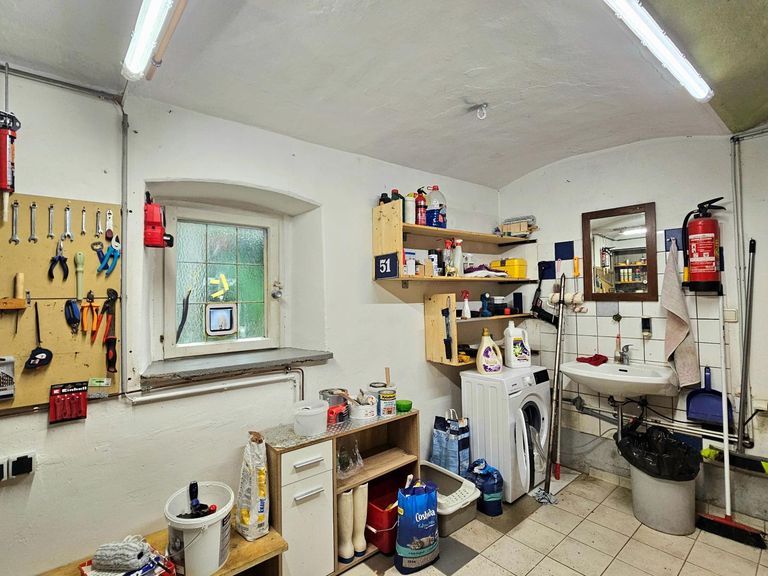 Heizraum mit Waschmaschinenanschluss_EG