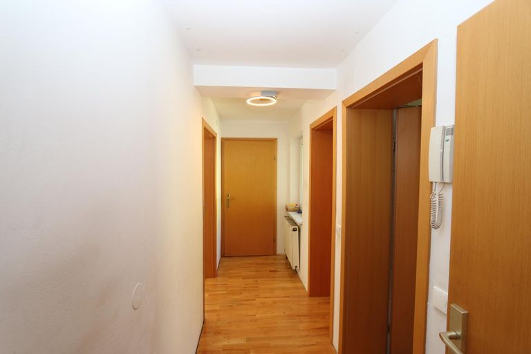 Vorraum Wohnung 1 OG