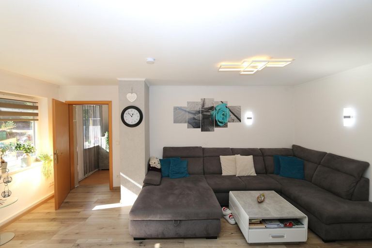 Wohnzimmer Wohnung 1 OG