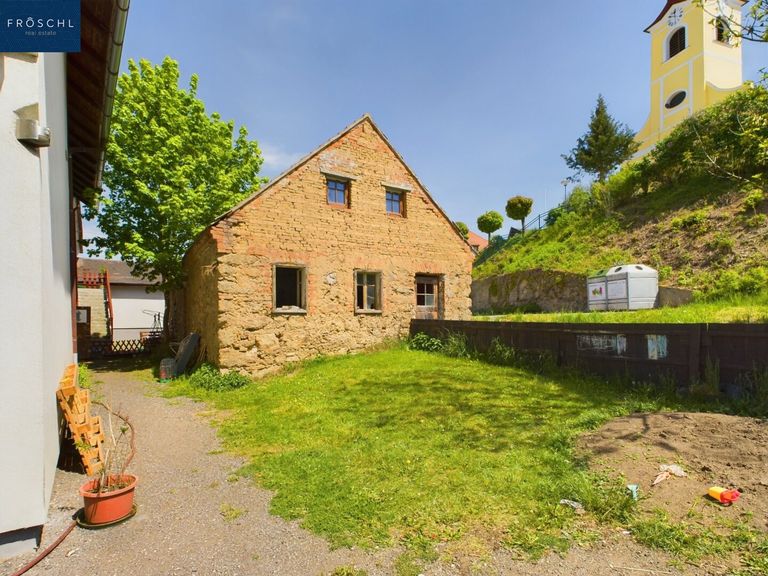 Ansicht Hinterseite u. Nebengebäude