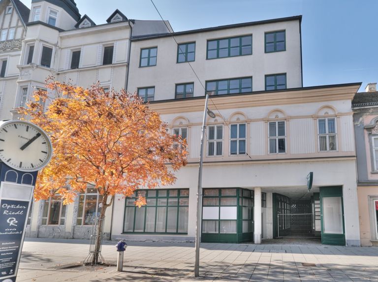 Eingang Neunkirchner Straße (Neubauteil)