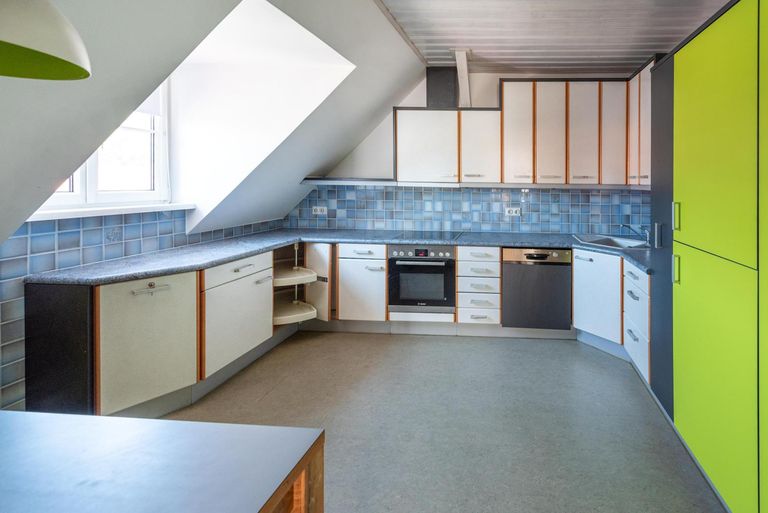 alle Wohnungen mit Küche