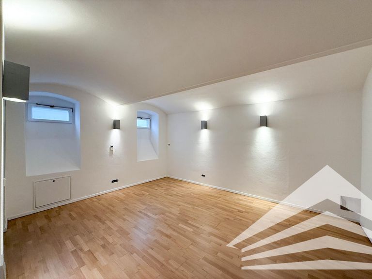 Zimmer Souterrain