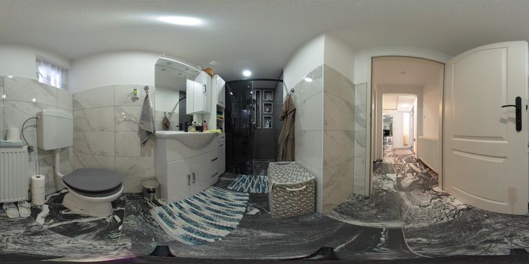 21 Nebengebäude Badezimmer,WC