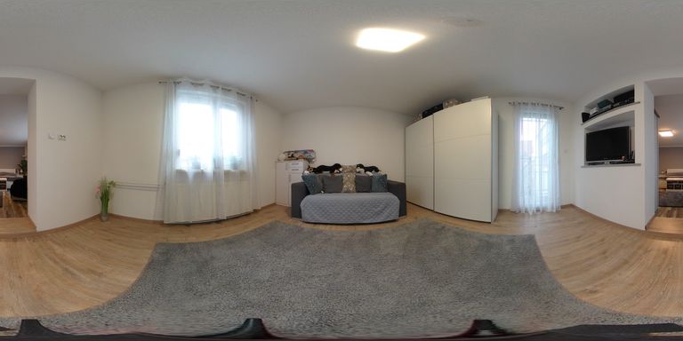 16 Zimmer 2 OG