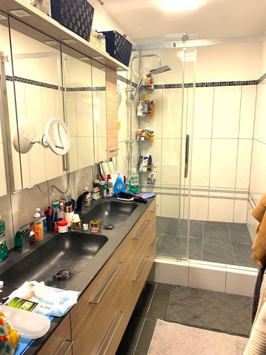 12 Badezimmer