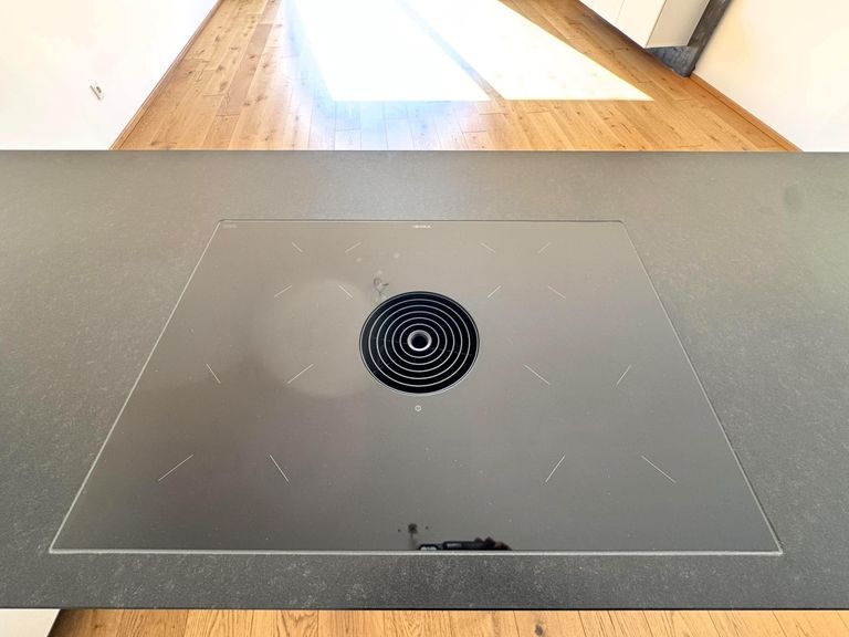 Küchendetail / Induktionsherd von Miele mit BORA-T