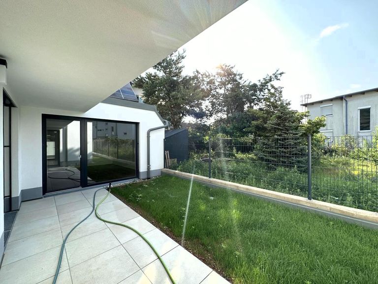 Terrasse / Eigengarten