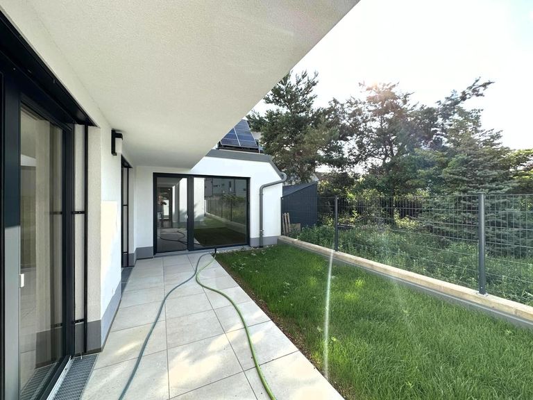 Terrasse / Eigengarten