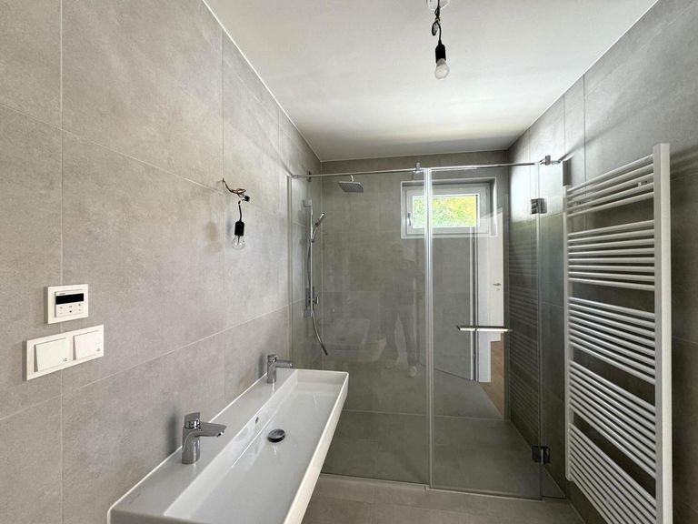 Bad en Suite ( 2 von 2 )